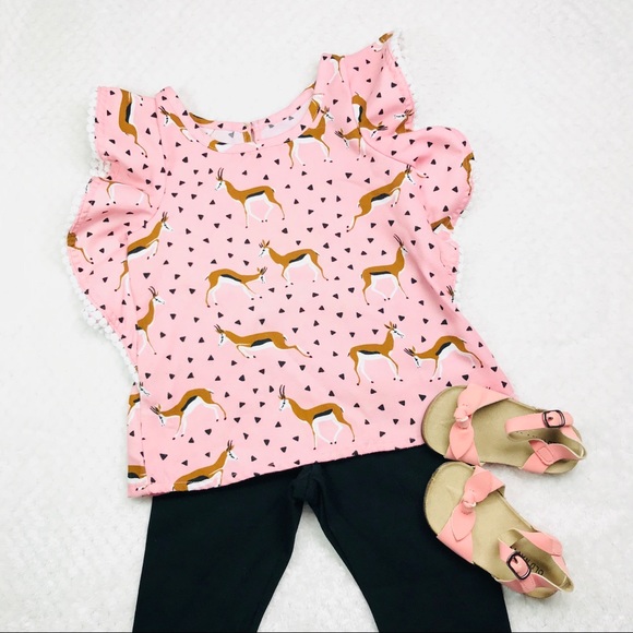 Genuine Kids Oshkosh Other - OshKosh novelty deer print pink top Sz 18 months
